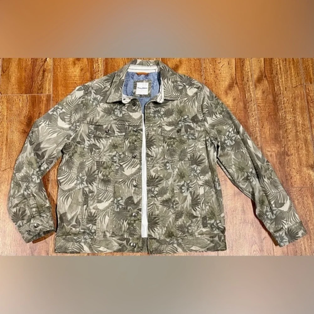 Tommy Bahama Large Boracay Como Camo Trucker Jacket 380 Tea‎ Leaf green